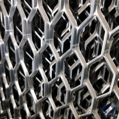Алюминиевая декоративная просечно-вытяжная сетка 6х30х6,25 мм купить  в Оренбурге